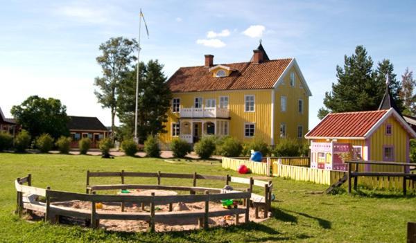 Smalandsbyn I Виммербю Экстерьер фото