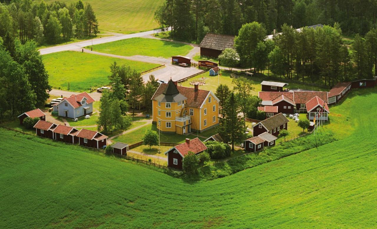 Smalandsbyn I Виммербю Экстерьер фото